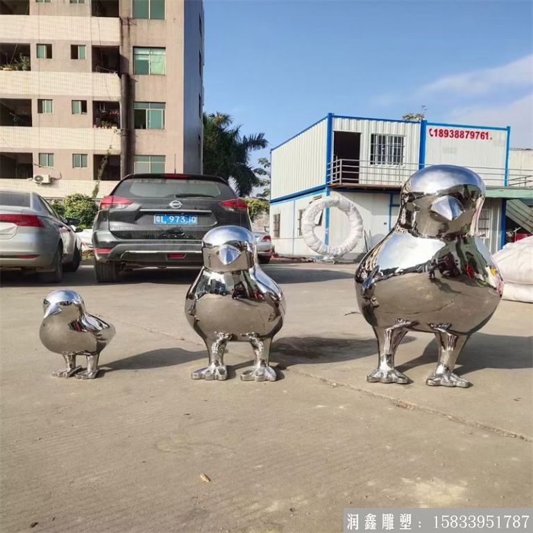 廠家生產(chǎn)不銹鋼抽象動(dòng)物鏡面雕塑