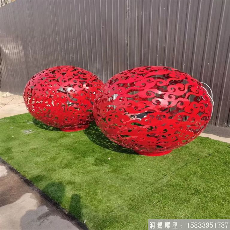 不銹鋼鏤空球雕塑，發(fā)光球體雕塑廠家